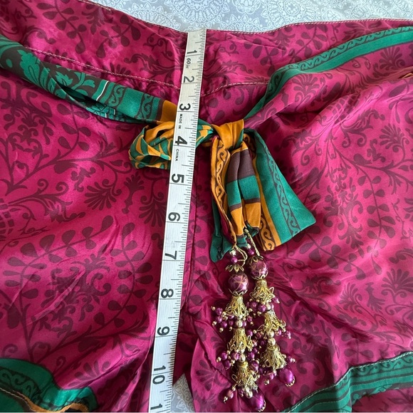 Junglee Billee Boho Festival Shorts with Tassel Beads Size L/XL NWT - Picture 10 of 11